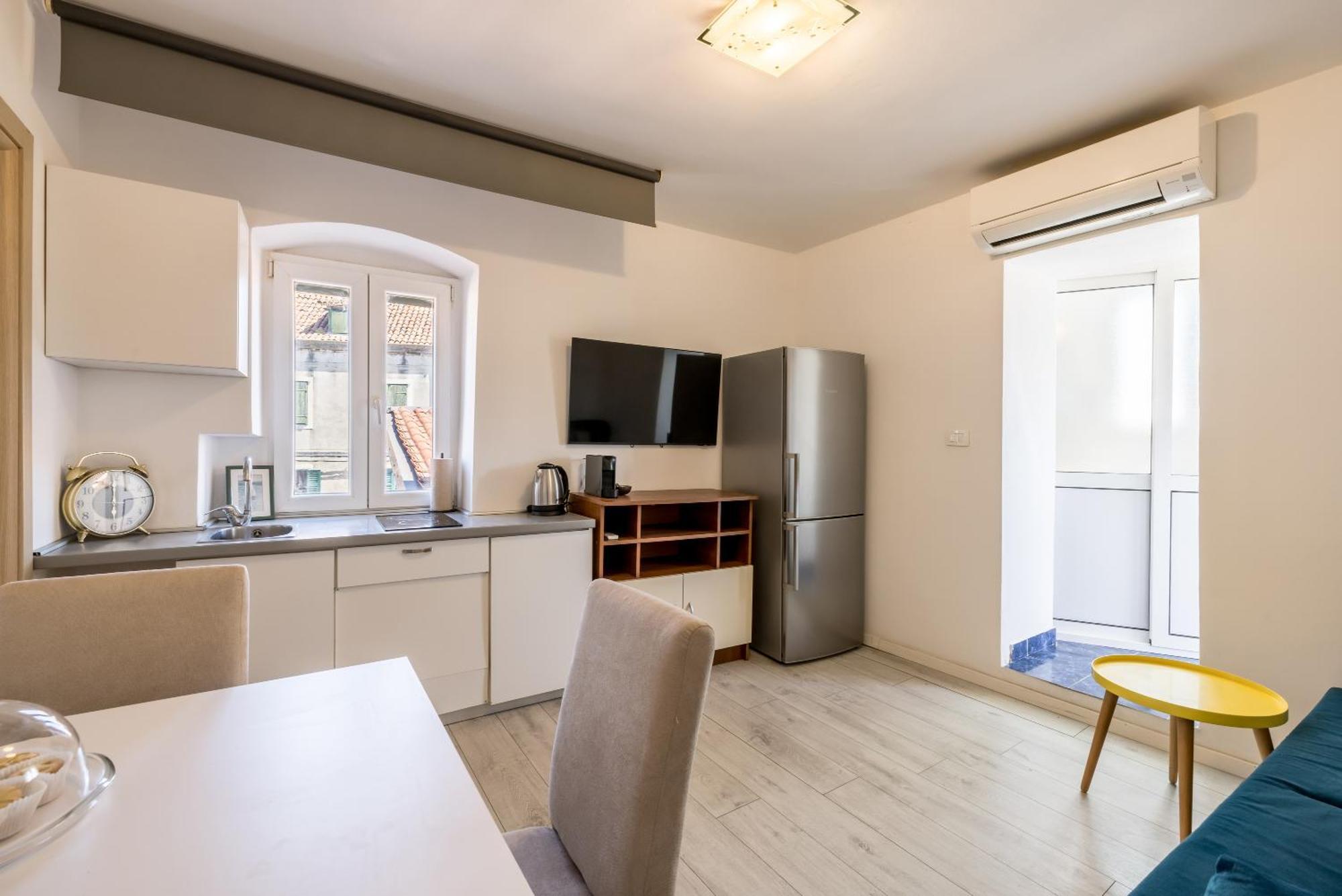 Split Central City Apartment ภายนอก รูปภาพ
