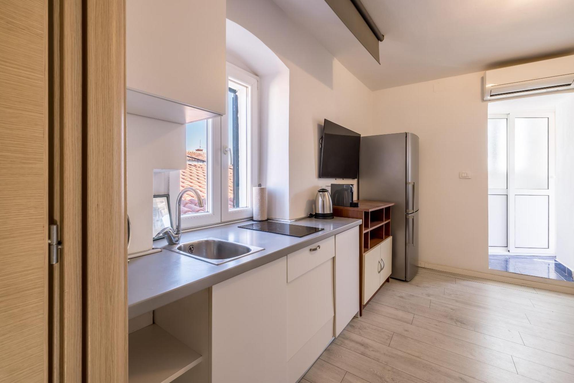 Split Central City Apartment ภายนอก รูปภาพ